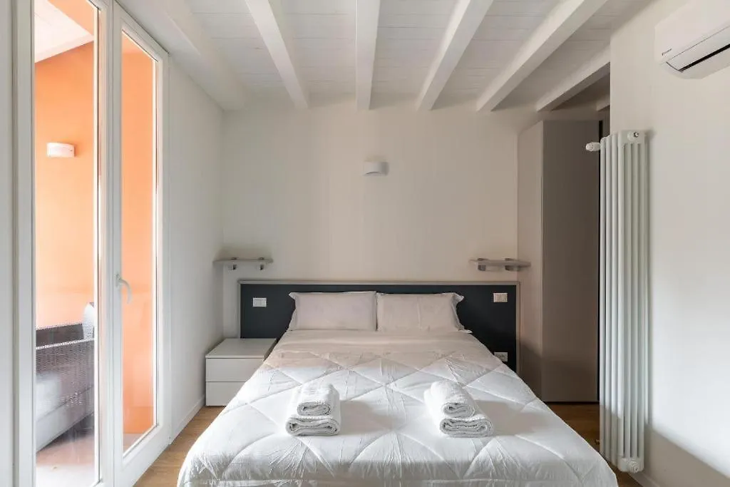 Casa Gini Apartments - The Terrace Μπολόνια
