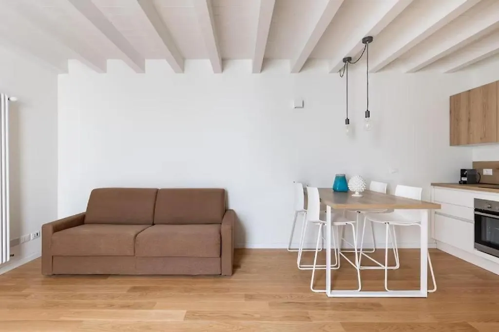 Casa Gini Apartments - The Terrace Bologna Italy
