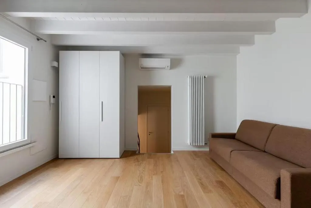 Casa Gini Apartments - The Terrace Bologna Italy