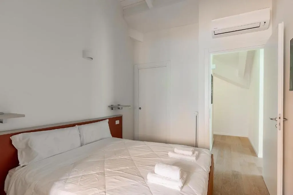 Casa Gini Apartments - The Terrace Bologna Italy