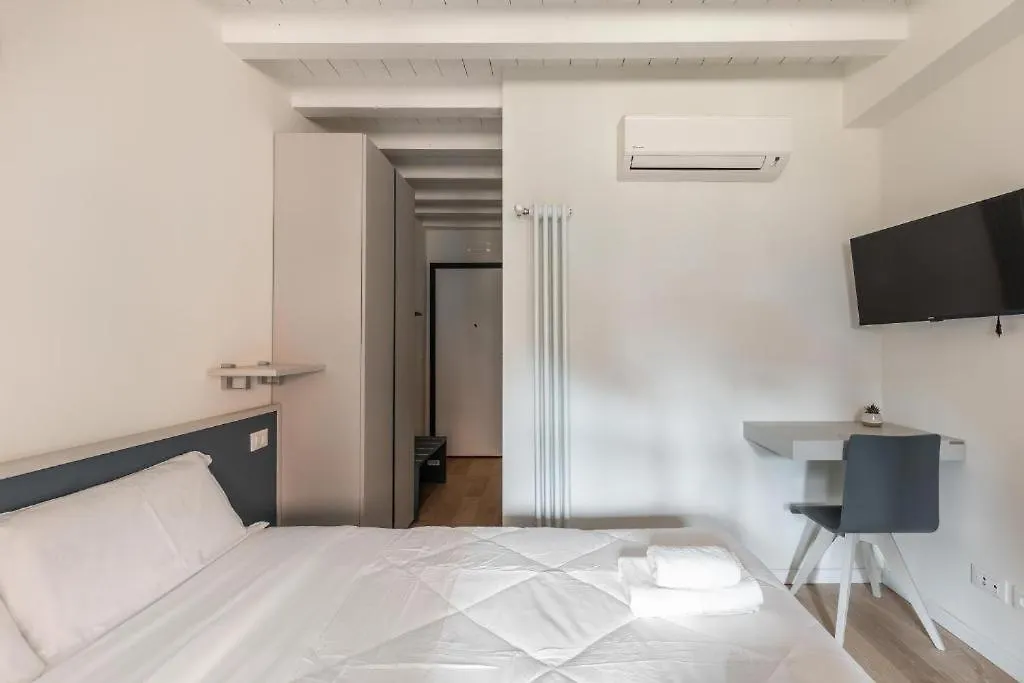 Casa Gini Apartments - The Terrace Bologna 0*,  Italy