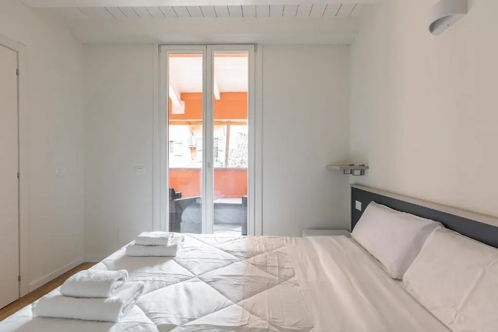 Casa Gini Apartments - The Terrace Bologna 0*,