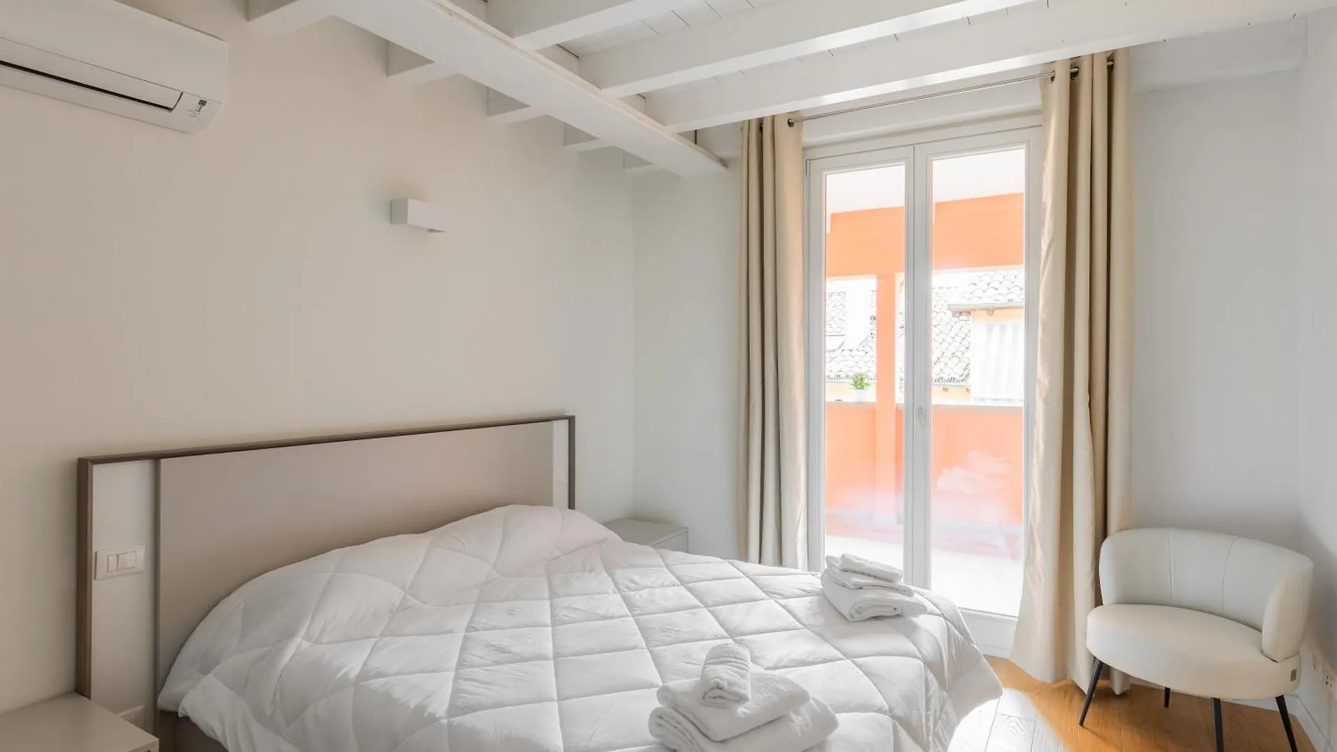 Casa Gini Apartments - The Terrace Bologna